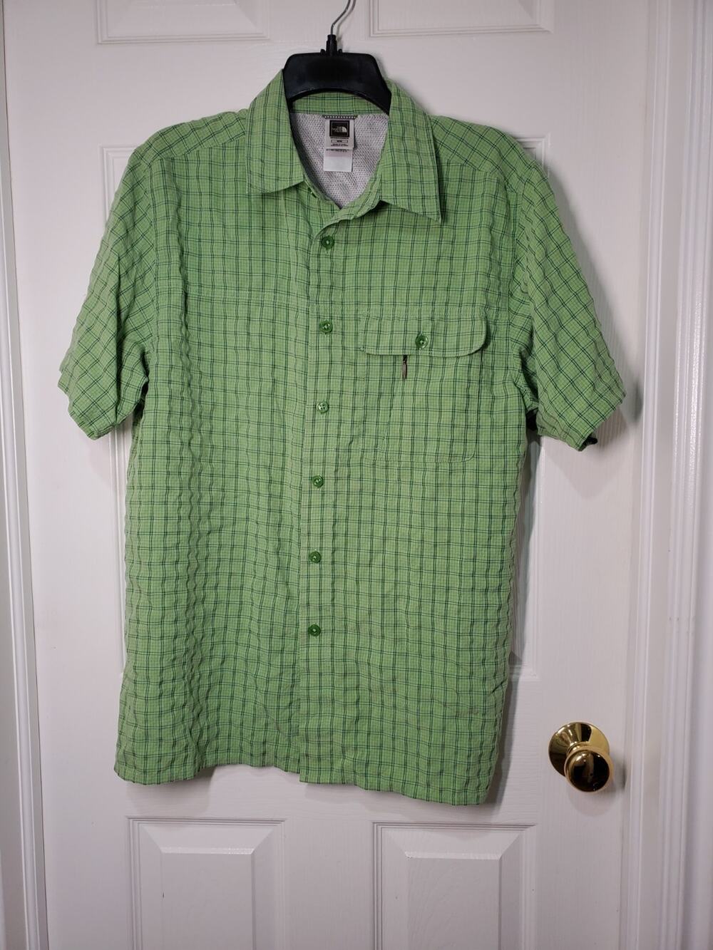 The North Face Mens M Green Plaid Short Sleeve Button Shirt Outdoor Hiking